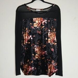 Lexington Avenue Women's Velvet floral‎ Top | Size: XL
